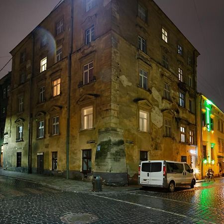 Old House Apartment Lviv Ngoại thất bức ảnh